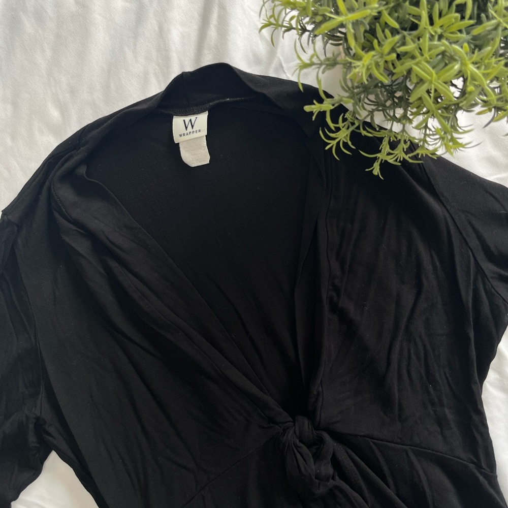 🌵4/$20 Long Sleeve Tie Front Top